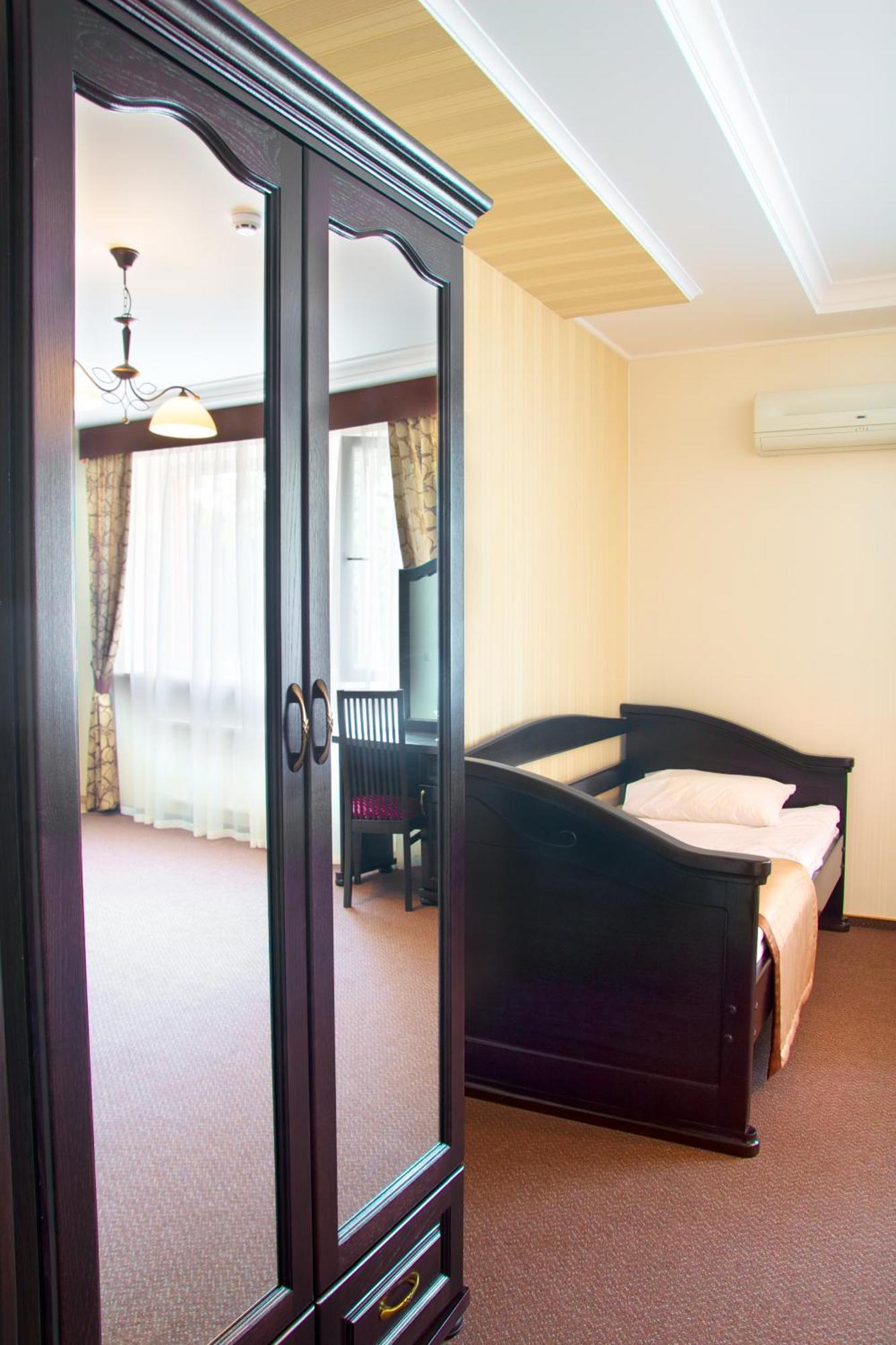 Sherwood Hotel Dolgomostiska 객실 사진
