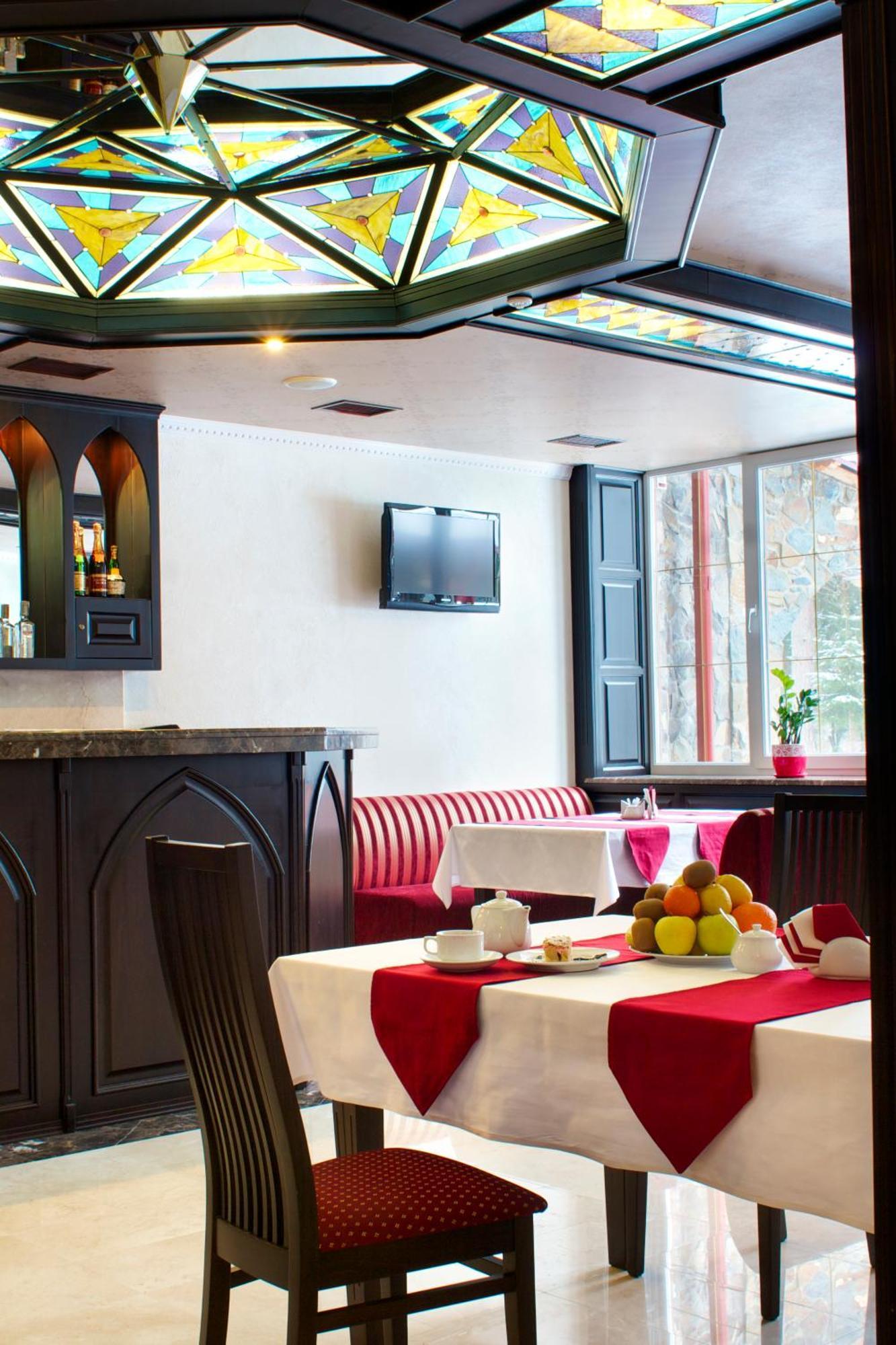 Sherwood Hotel Dolgomostiska 외부 사진