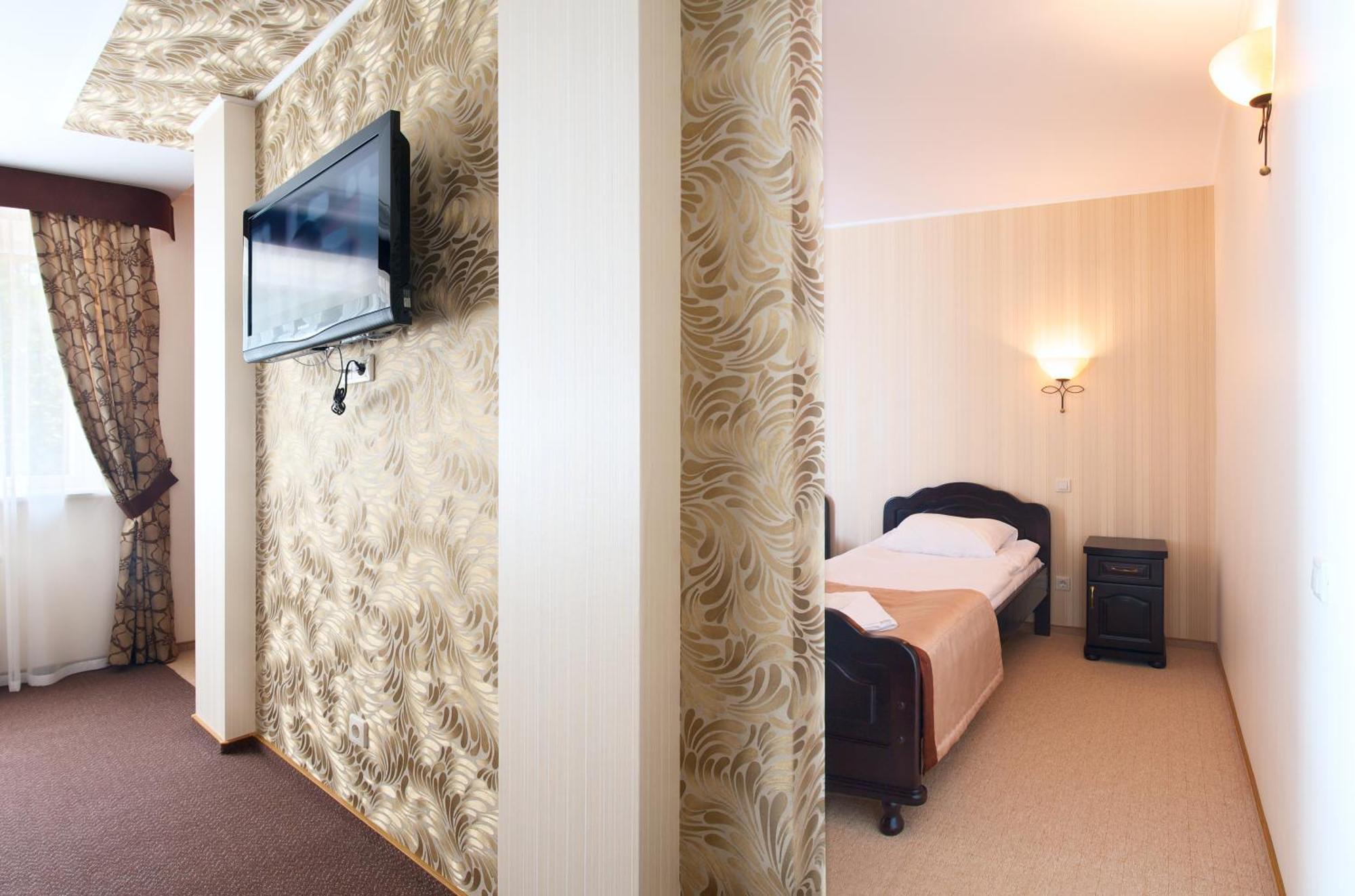 Sherwood Hotel Dolgomostiska 객실 사진