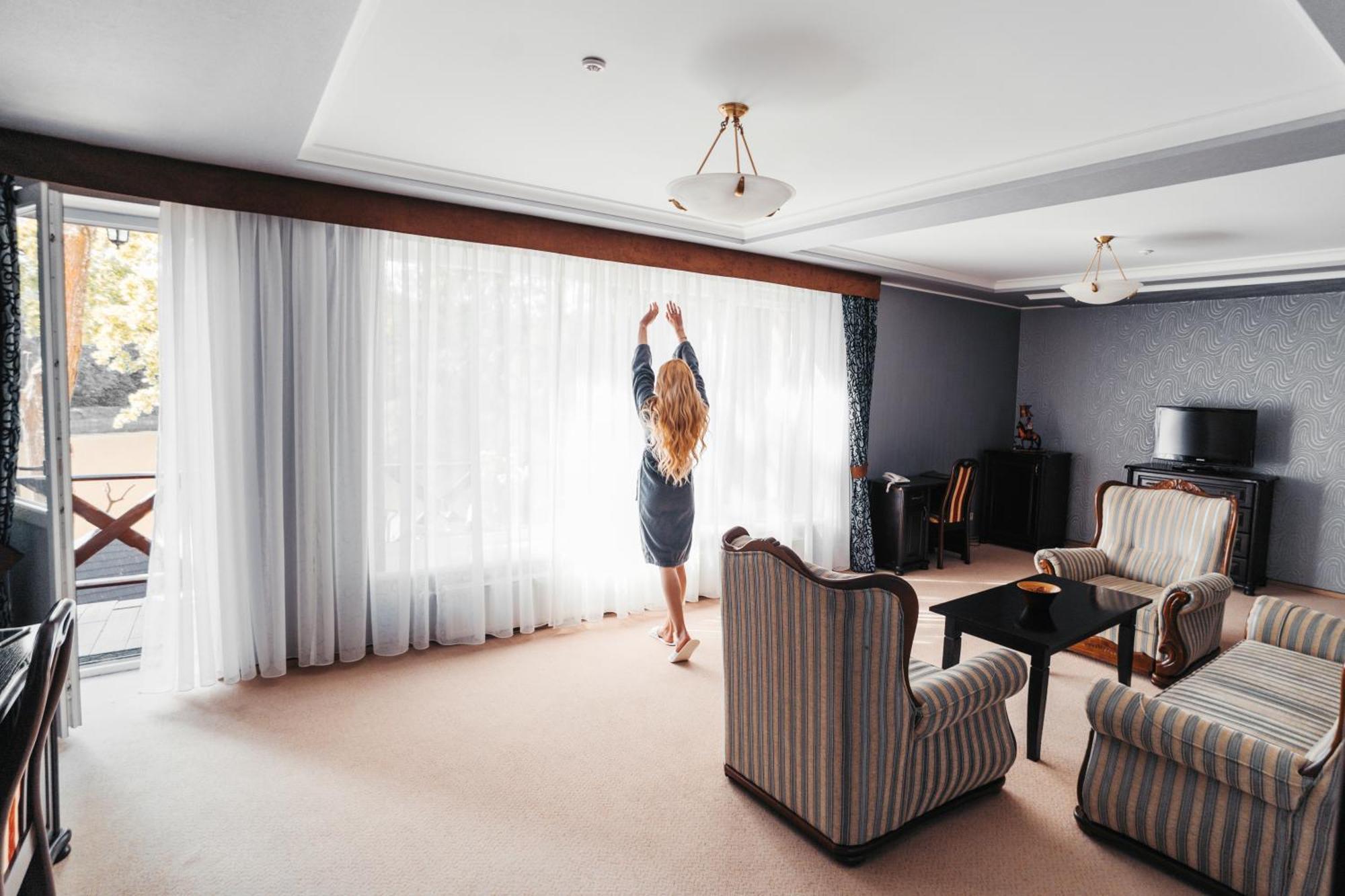 Sherwood Hotel Dolgomostiska 외부 사진